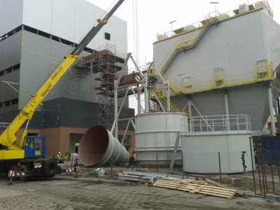 Silos no popi&oacute;ł - przed montażem na budowie